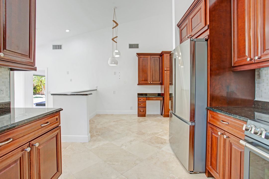 Active With Contract: $995,000 (3 beds, 2 baths, 2450 Square Feet)