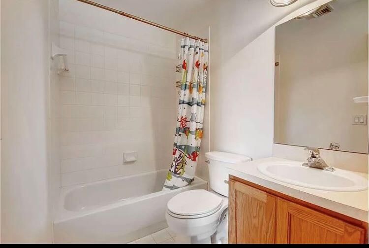В аренду: $2,750 (2 спален, 2 ванн, 1219 Квадратных фут)