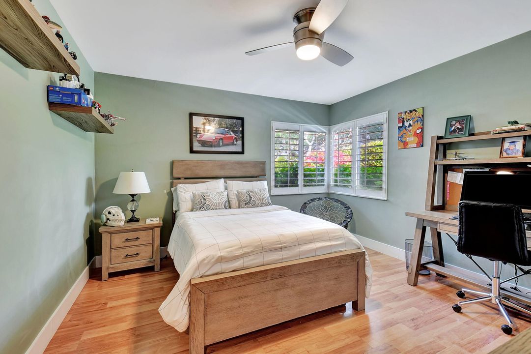 Active With Contract: $1,175,000 (3 beds, 2 baths, 2387 Square Feet)