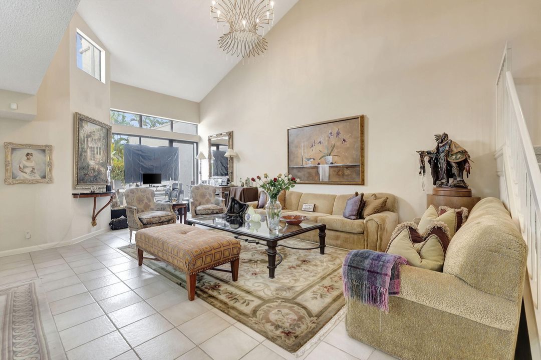 Active With Contract: $995,000 (3 beds, 3 baths, 2905 Square Feet)