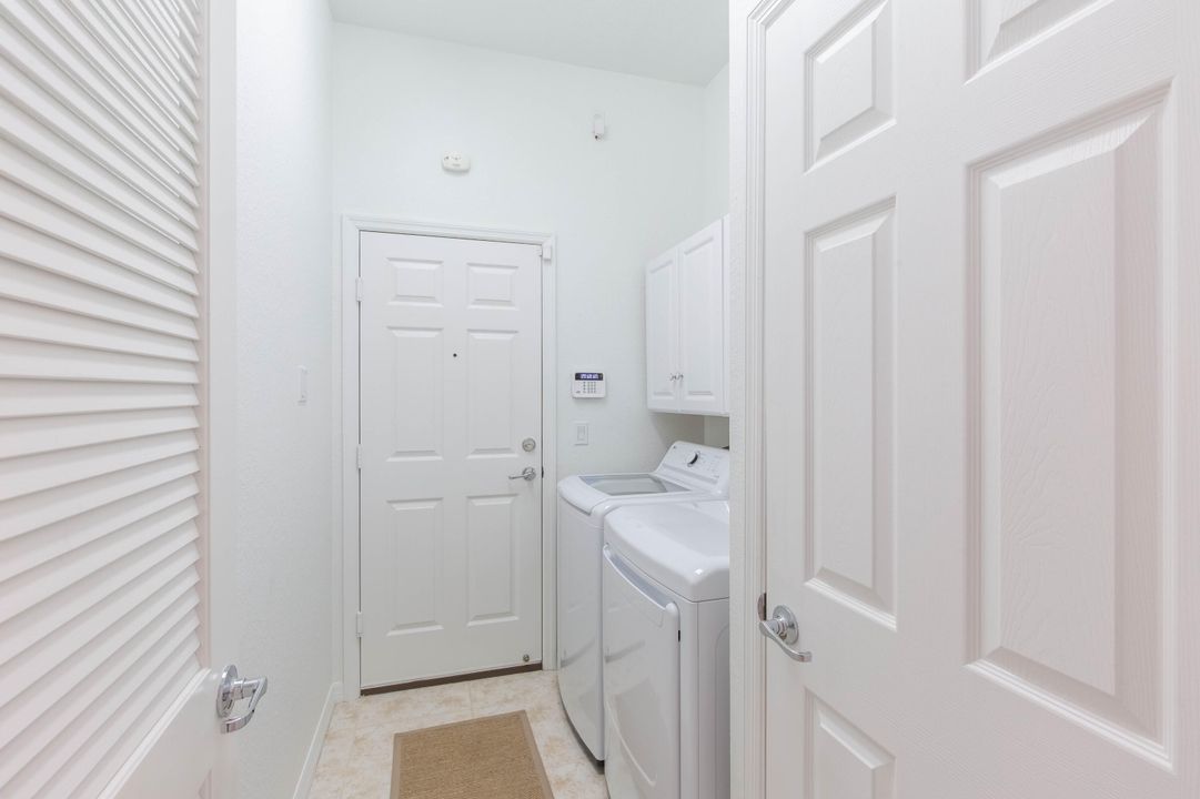 Active With Contract: $689,000 (2 beds, 2 baths, 1524 Square Feet)