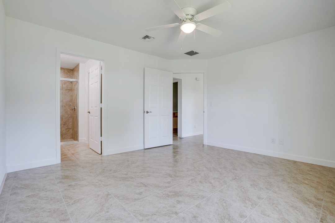 Active With Contract: $297,900 (3 beds, 2 baths, 1204 Square Feet)