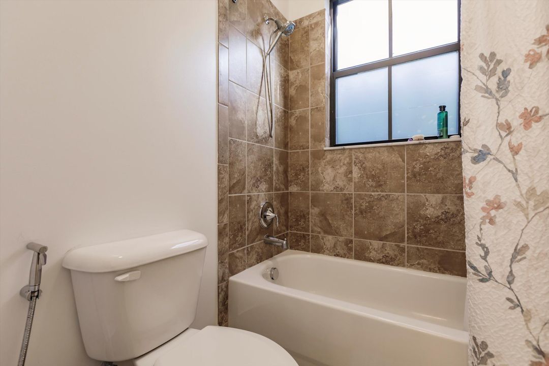 For Sale: $1,100,000 (4 beds, 3 baths, 2320 Square Feet)