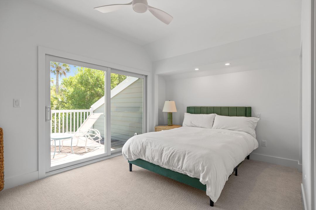 Active With Contract: $1,500,000 (3 beds, 3 baths, 2196 Square Feet)