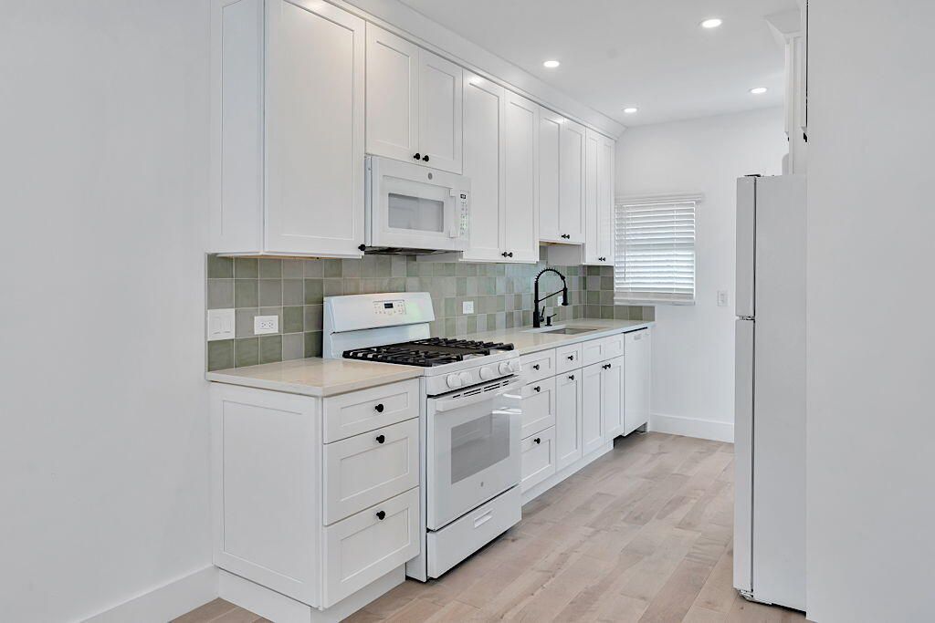 Active With Contract: $818,000 (0 beds, 0 baths, 1344 Square Feet)