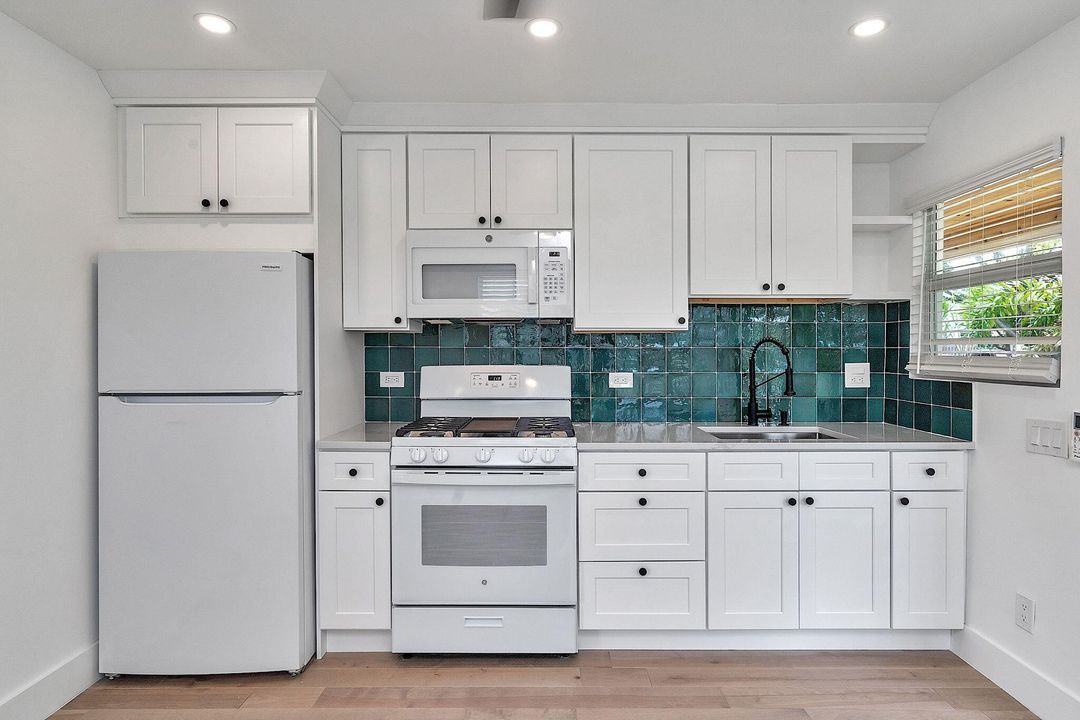 Active With Contract: $818,000 (0 beds, 0 baths, 1344 Square Feet)