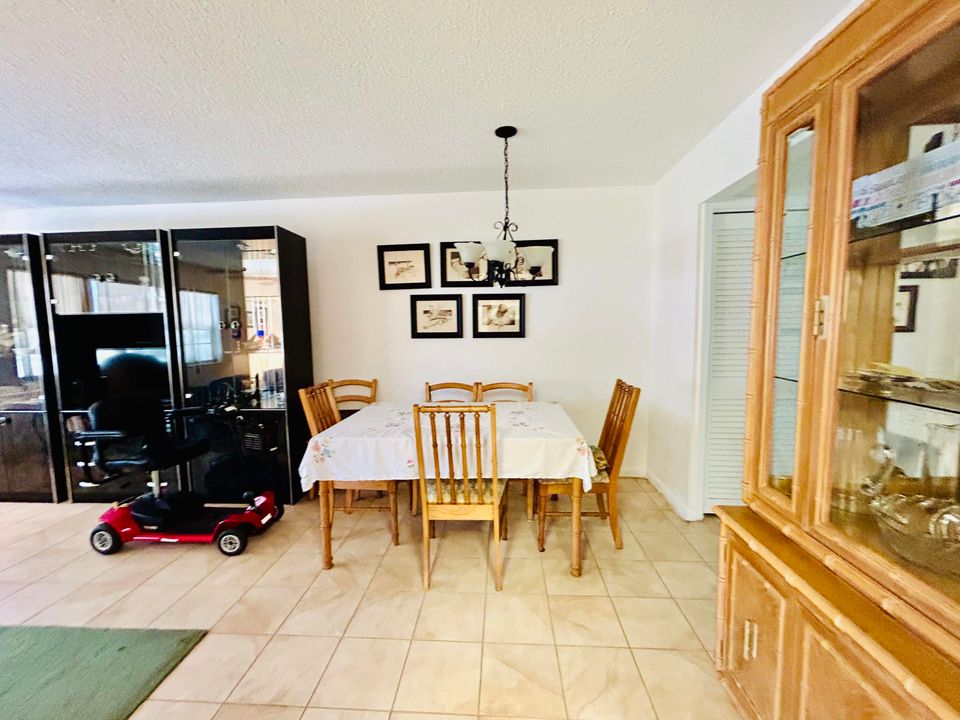 Active With Contract: $109,900 (1 beds, 1 baths, 646 Square Feet)