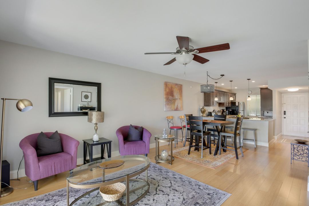 Active With Contract: $239,000 (2 beds, 2 baths, 1005 Square Feet)