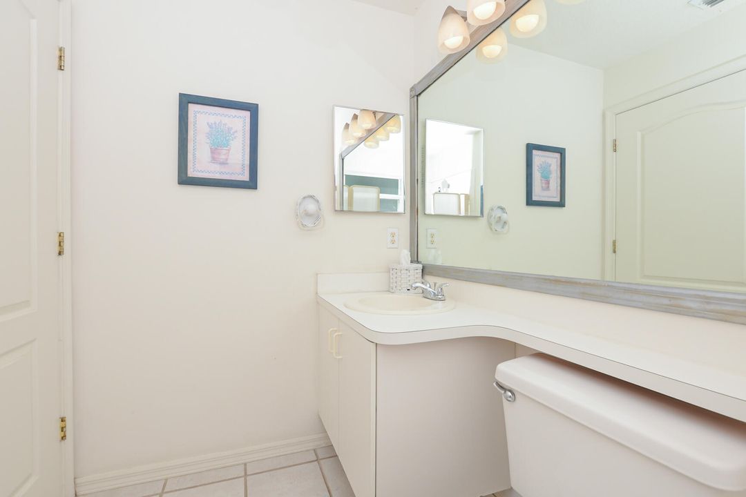 Active With Contract: $269,000 (2 beds, 2 baths, 1536 Square Feet)