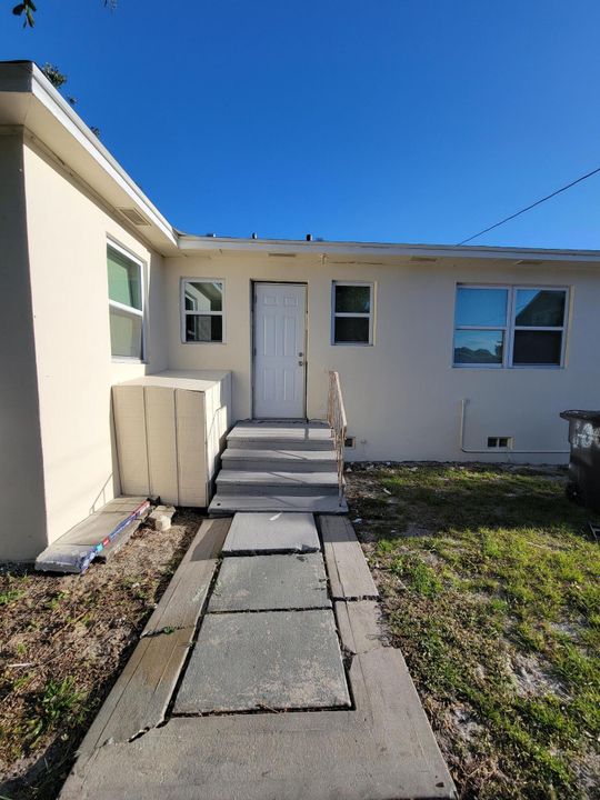 For Rent: $2,325 (2 beds, 2 baths, 616 Square Feet)