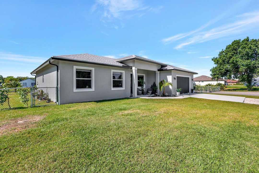 Active With Contract: $730,000 (4 beds, 2 baths, 2204 Square Feet)
