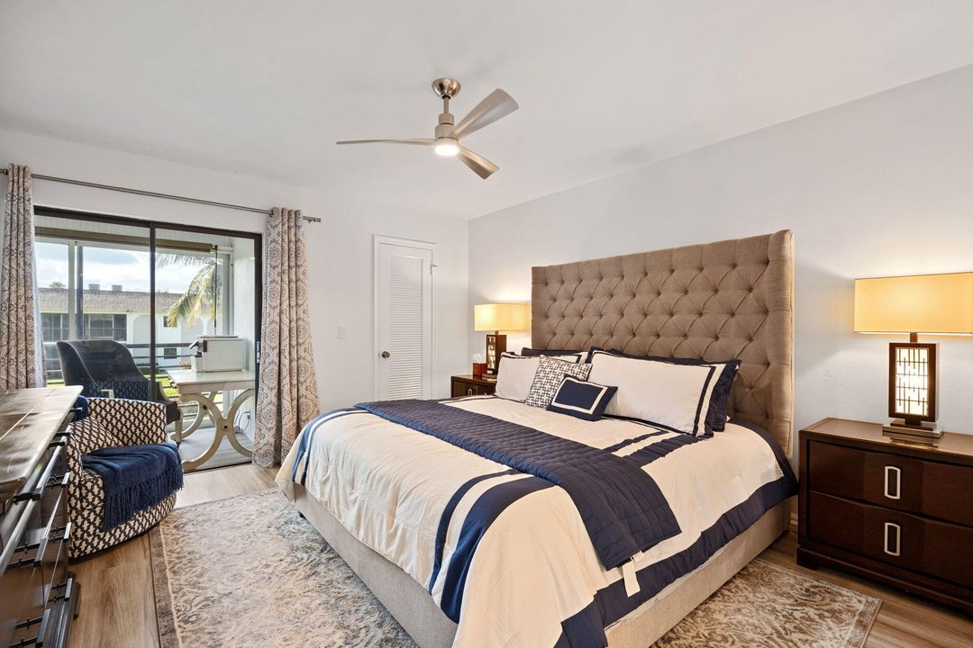 合同活跃: $6,000 (2 贝兹, 2 浴室, 1063 平方英尺)