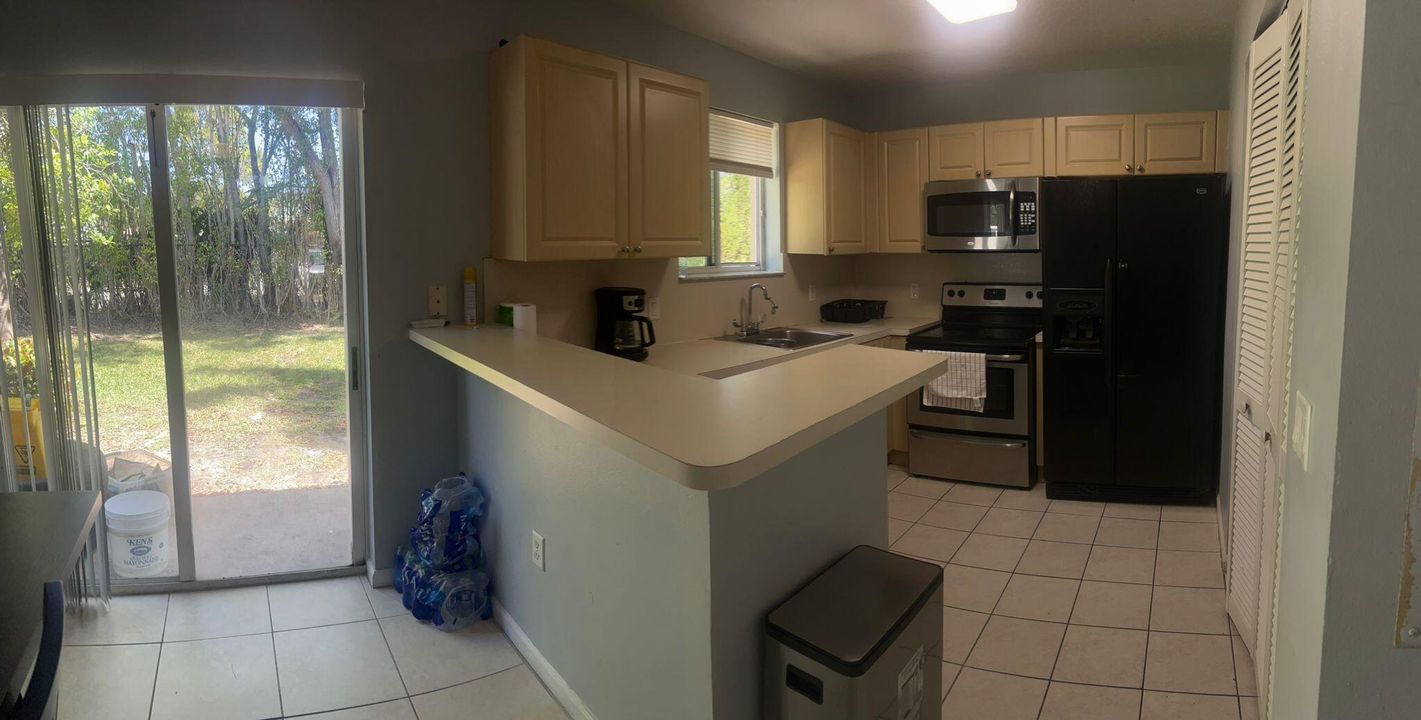 For Sale: $310,000 (3 beds, 2 baths, 1196 Square Feet)