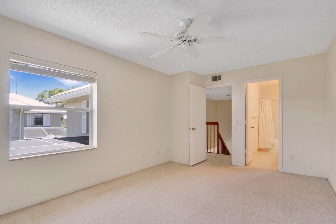 For Sale: $309,000 (2 beds, 2 baths, 1374 Square Feet)