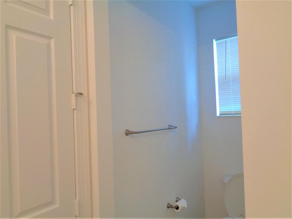 For Rent: $2,650 (3 beds, 2 baths, 1604 Square Feet)