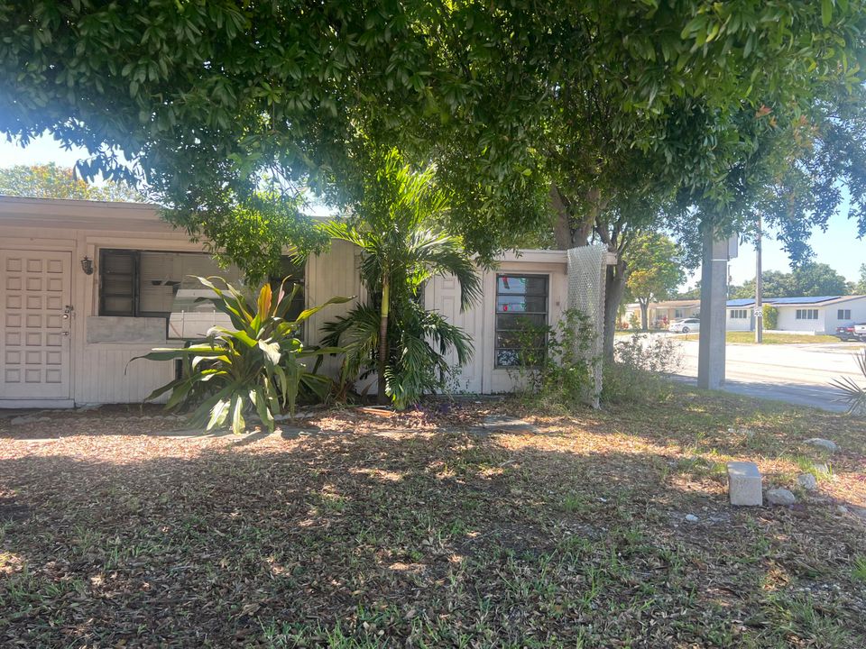 Recently Sold: $299,000 (3 beds, 2 baths, 984 Square Feet)