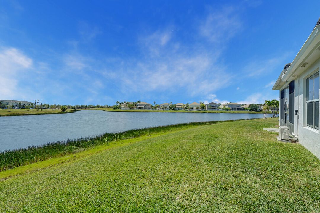 For Sale: $650,000 (3 beds, 2 baths, 2350 Square Feet)