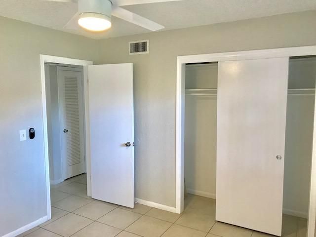 Active With Contract: $1,950 (2 beds, 1 baths, 754 Square Feet)