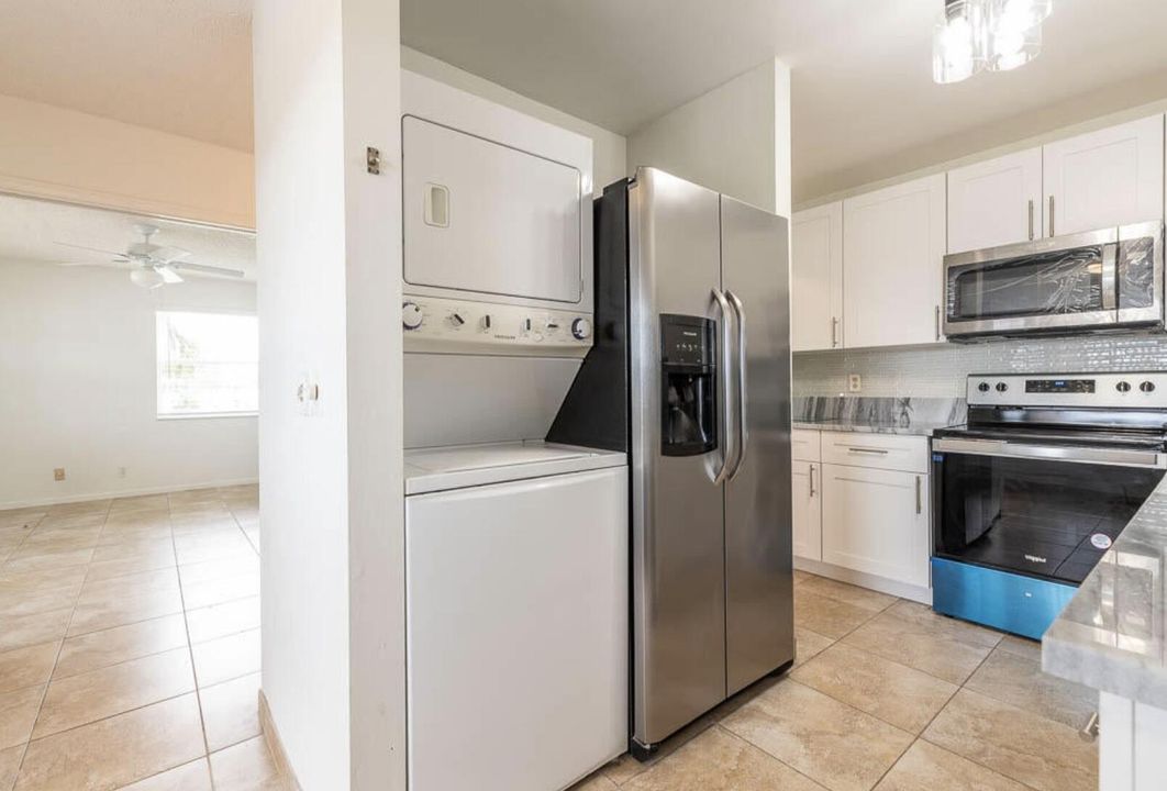 For Sale: $219,000 (2 beds, 2 baths, 1148 Square Feet)