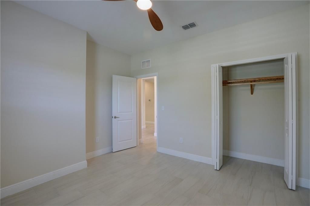 For Sale: $449,900 (2 beds, 2 baths, 1788 Square Feet)