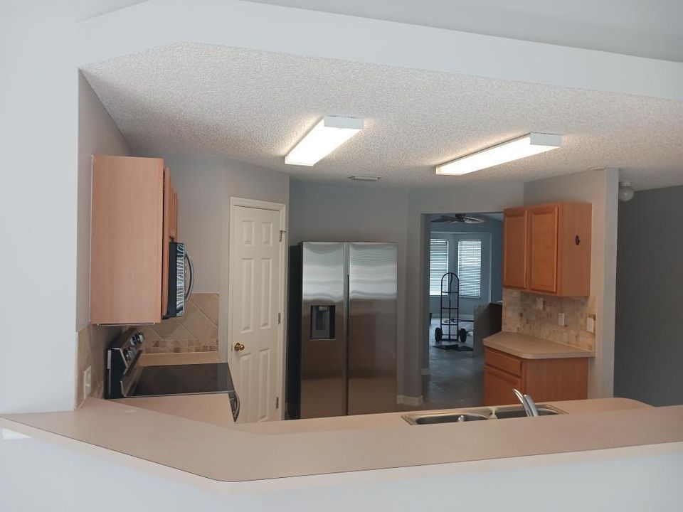 For Sale: $299,900 (3 beds, 2 baths, 1808 Square Feet)