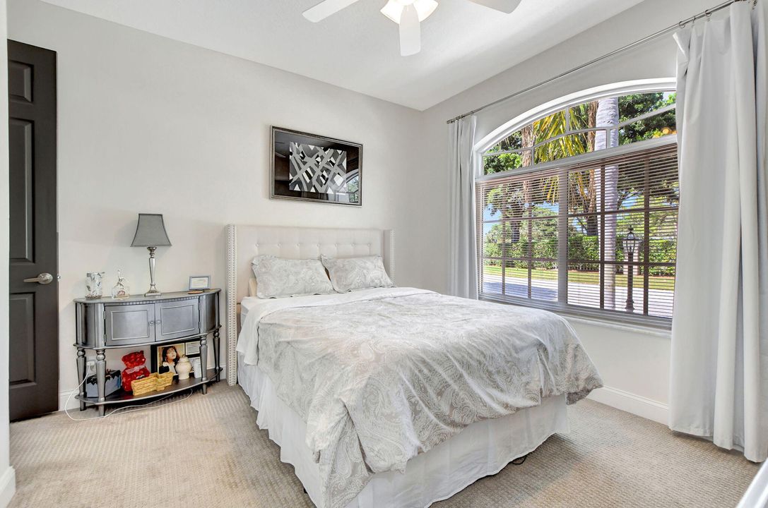 Active With Contract: $825,000 (3 beds, 2 baths, 2072 Square Feet)