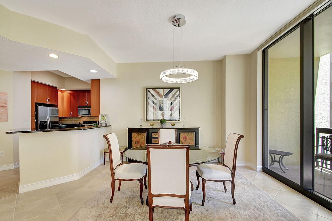 For Sale: $1,195,000 (2 beds, 2 baths, 1625 Square Feet)