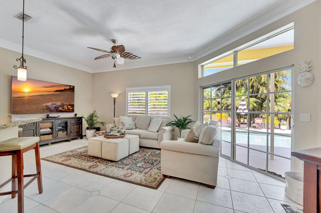 For Sale: $875,000 (4 beds, 2 baths, 2304 Square Feet)