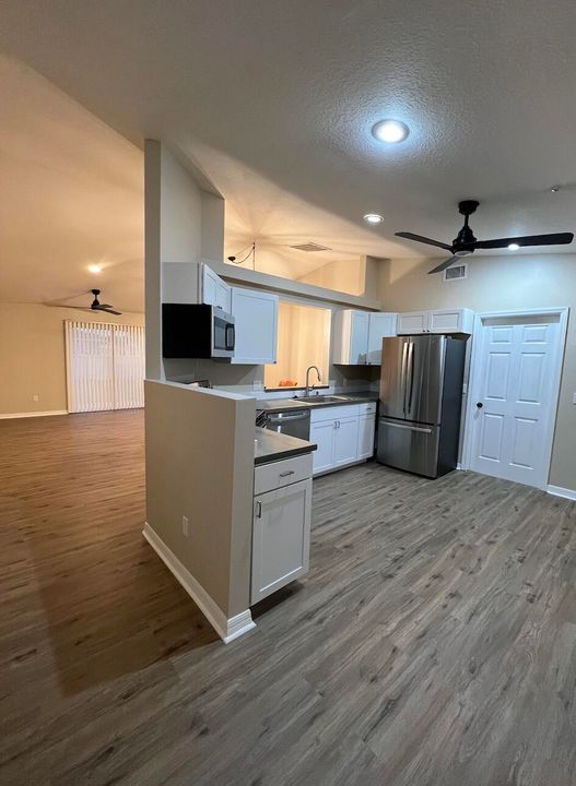 For Rent: $2,500 (3 beds, 2 baths, 1168 Square Feet)