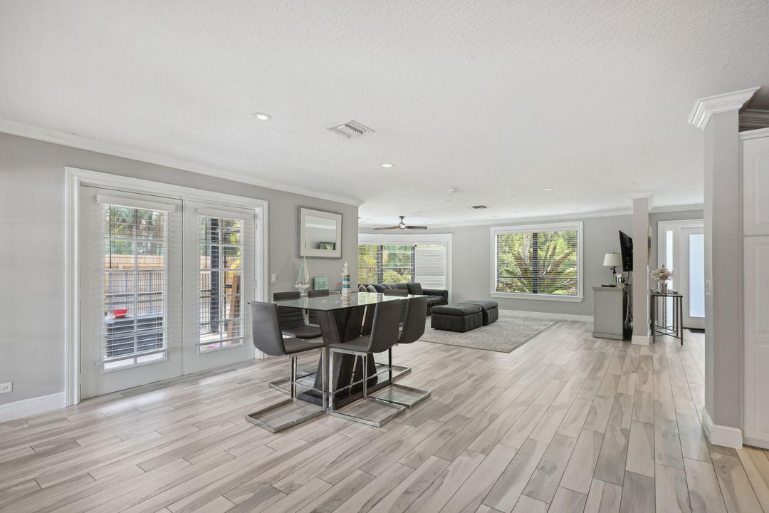 Active With Contract: $1,450,000 (7 beds, 3 baths, 5252 Square Feet)