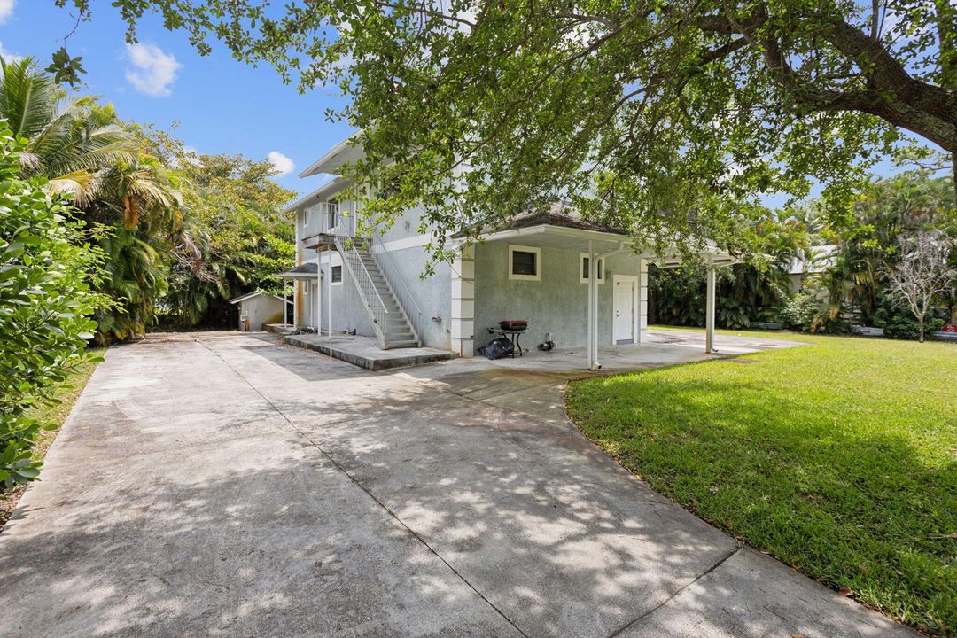 Active With Contract: $1,450,000 (7 beds, 3 baths, 5252 Square Feet)