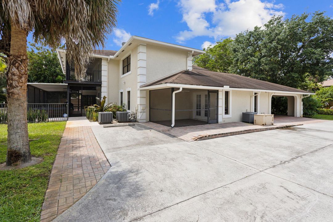 Active With Contract: $1,450,000 (7 beds, 3 baths, 5252 Square Feet)