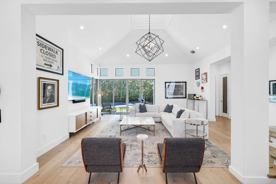 Active With Contract: $4,950,000 (4 beds, 4 baths, 3488 Square Feet)