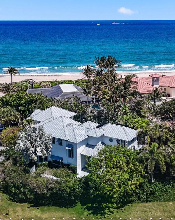 Recently Sold: $4,950,000 (4 beds, 4 baths, 3488 Square Feet)