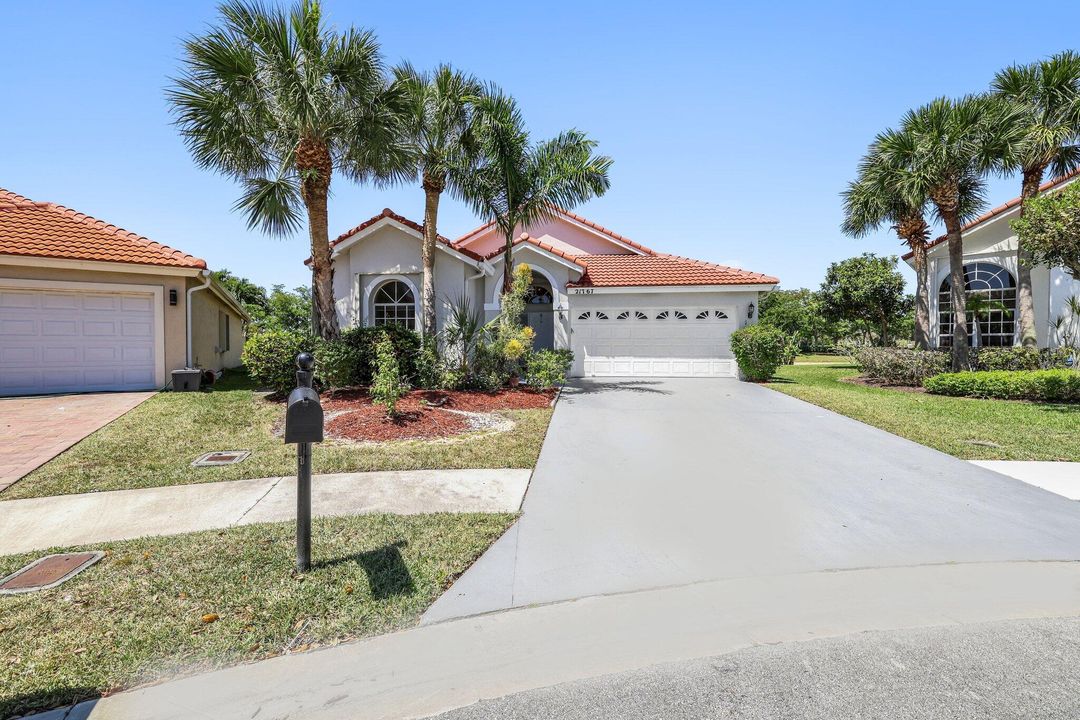 Recently Sold: $525,000 (3 beds, 2 baths, 1640 Square Feet)