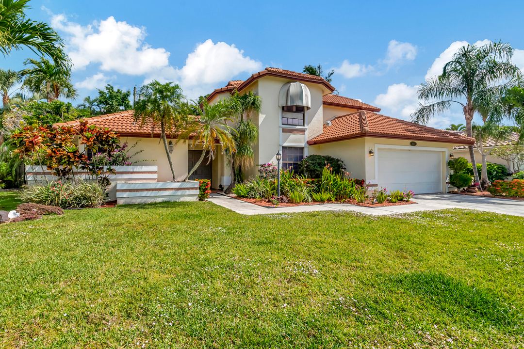 Active With Contract: $1,100,000 (4 beds, 3 baths, 2545 Square Feet)