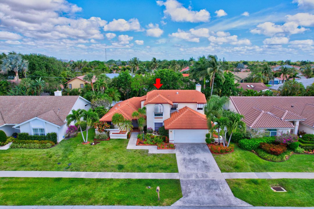 Active With Contract: $1,100,000 (4 beds, 3 baths, 2545 Square Feet)