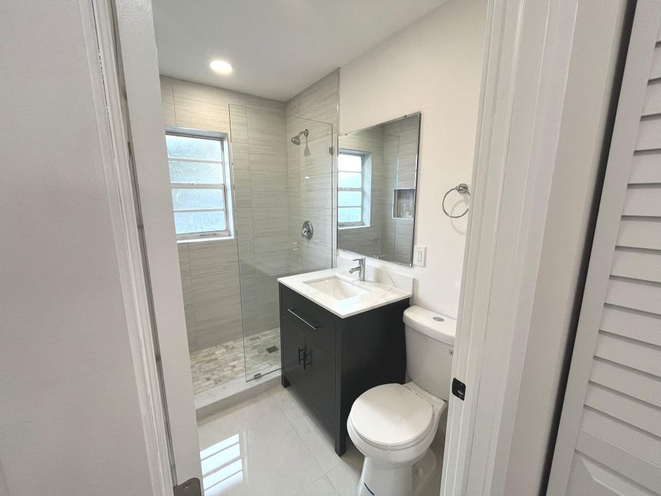 For Sale: $449,500 (3 beds, 2 baths, 1043 Square Feet)