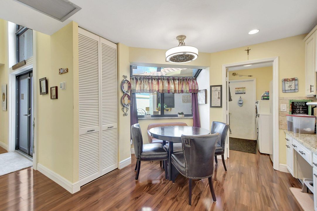 For Sale: $485,000 (2 beds, 2 baths, 1974 Square Feet)