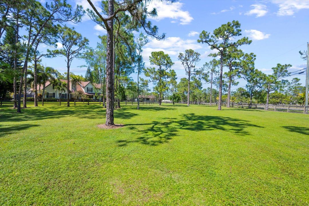 For Sale: $2,950,000 (5 beds, 3 baths, 3596 Square Feet)