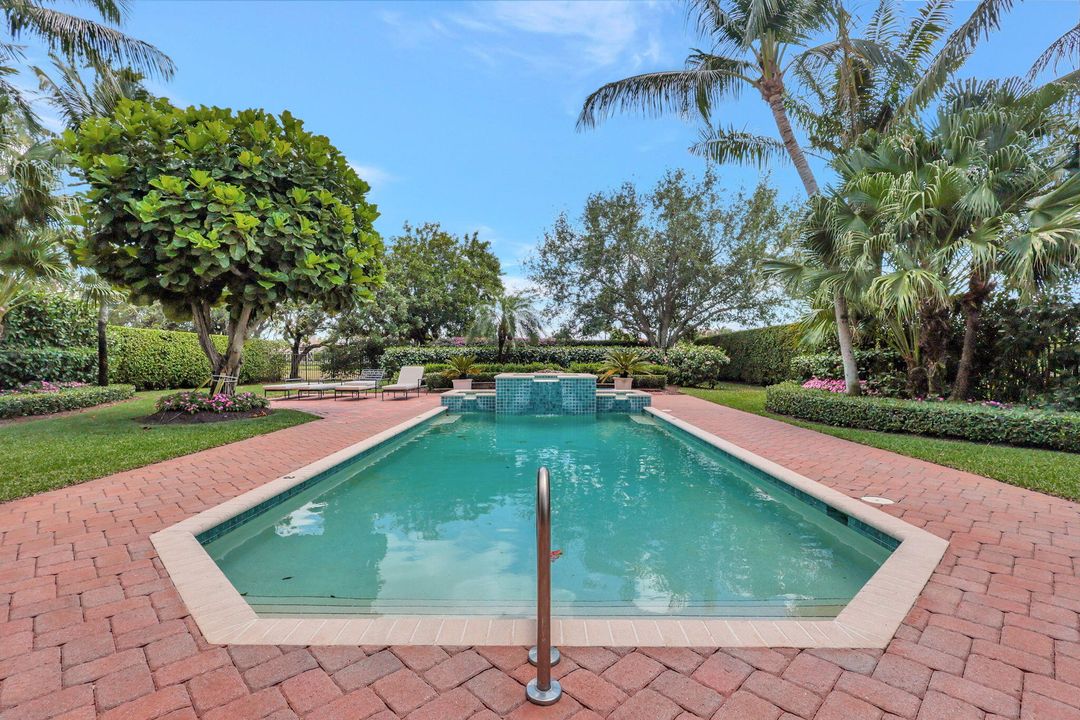 For Sale: $2,500,000 (5 beds, 4 baths, 3977 Square Feet)