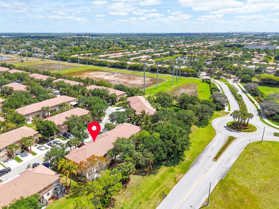 Active With Contract: $395,000 (2 beds, 2 baths, 1448 Square Feet)