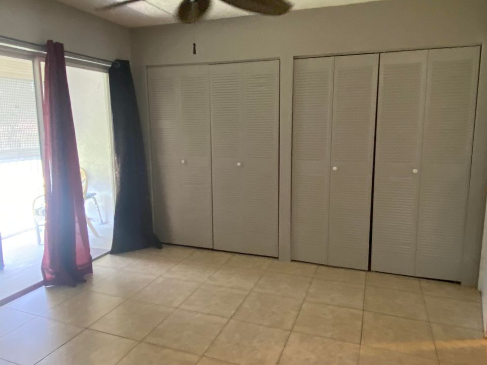 For Sale: $110,000 (1 beds, 1 baths, 757 Square Feet)