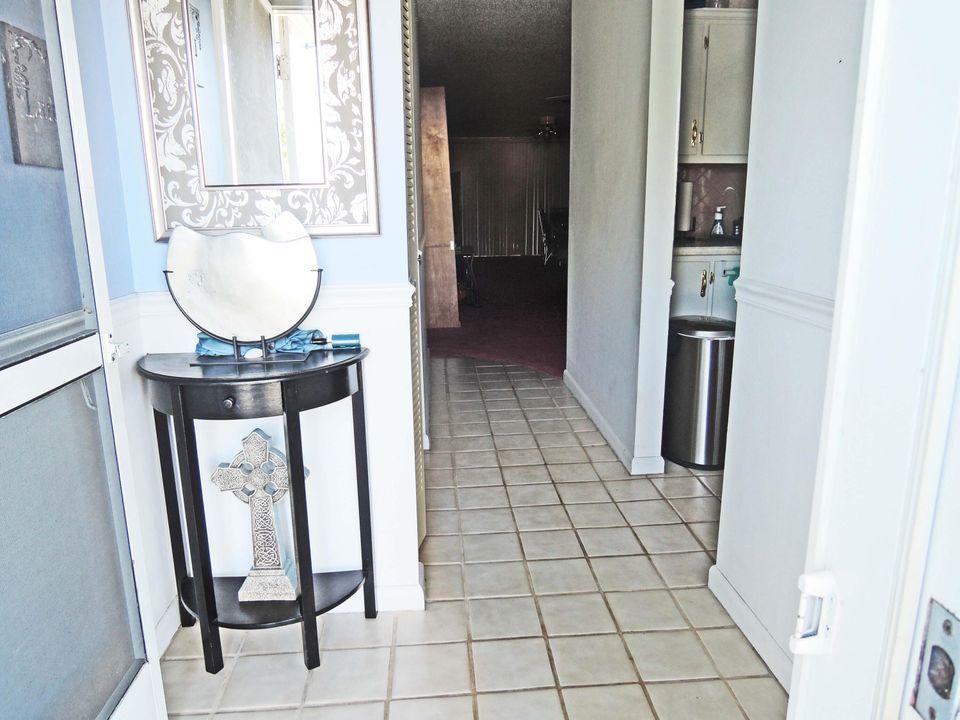 For Sale: $155,000 (2 beds, 2 baths, 1296 Square Feet)