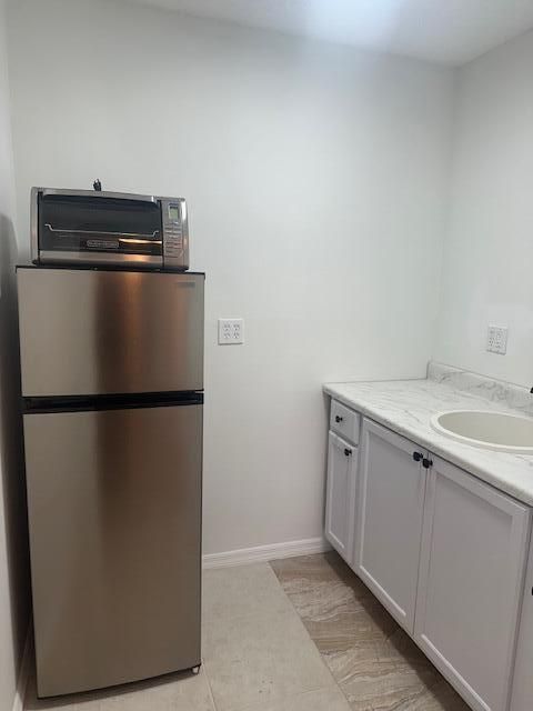 For Rent: $1,600 (1 beds, 1 baths, 400 Square Feet)