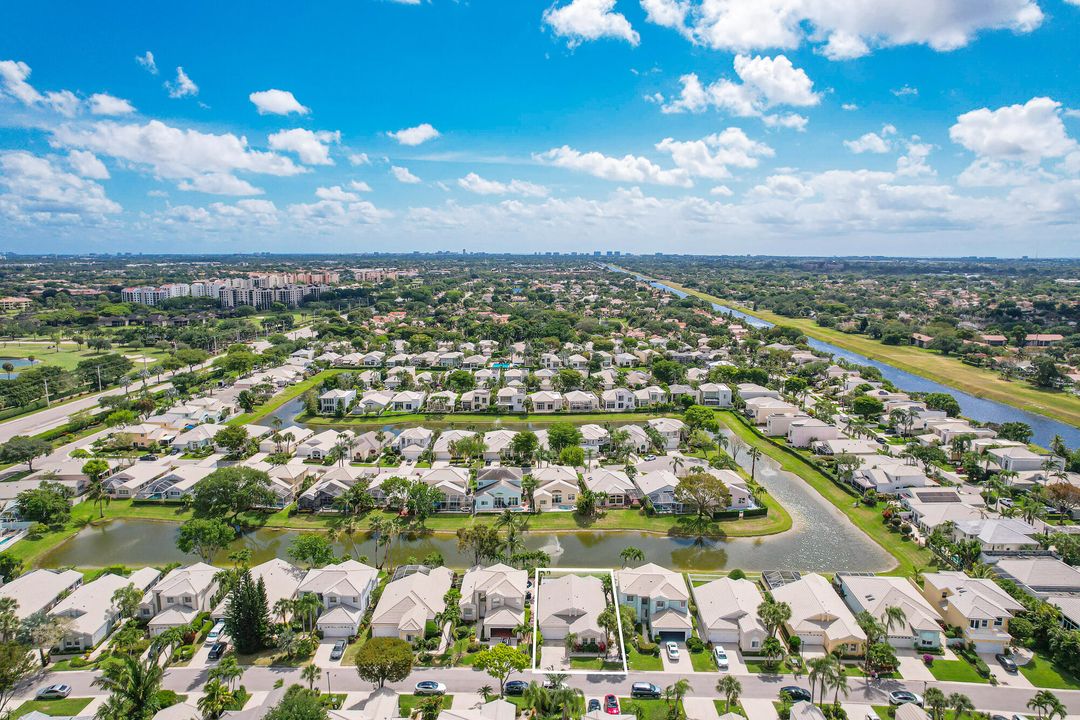 Active With Contract: $665,555 (3 beds, 2 baths, 1893 Square Feet)