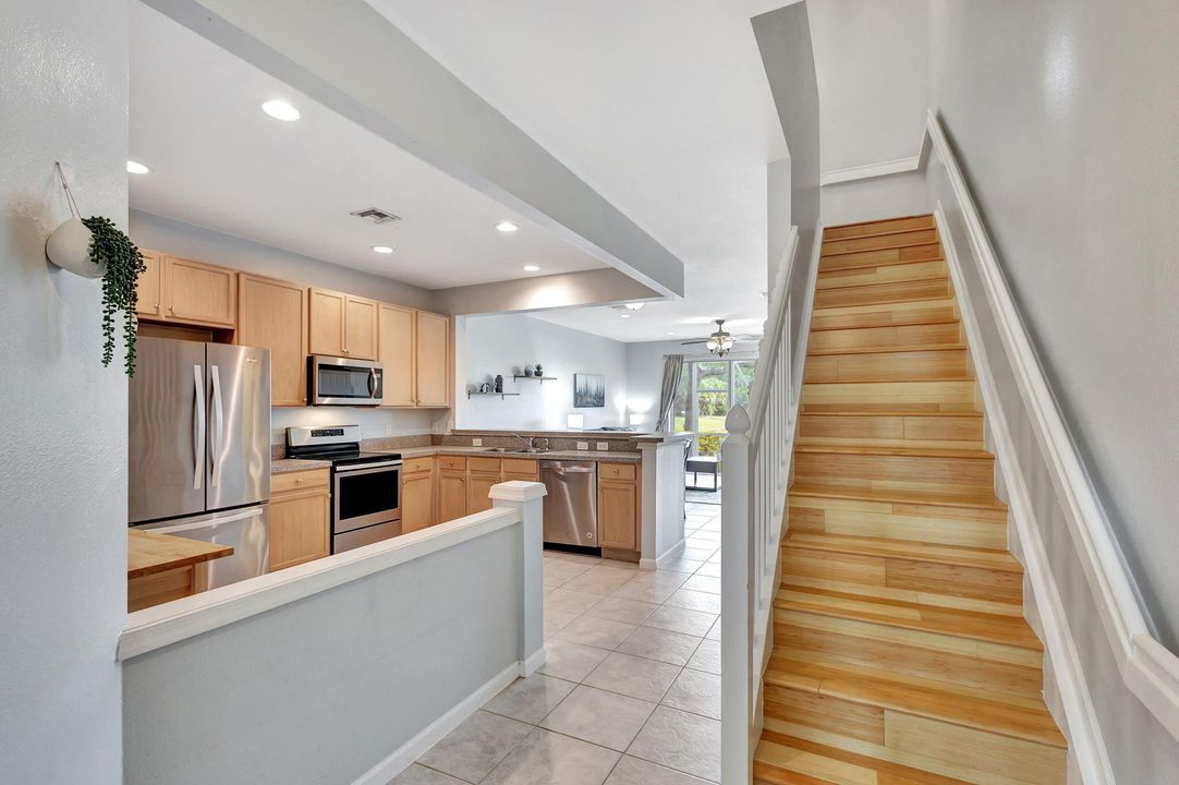 Active With Contract: $399,500 (3 beds, 2 baths, 1562 Square Feet)