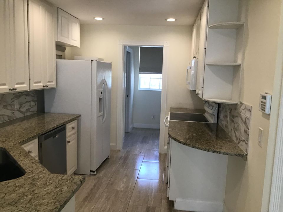 Active With Contract: $2,800 (3 beds, 2 baths, 1500 Square Feet)
