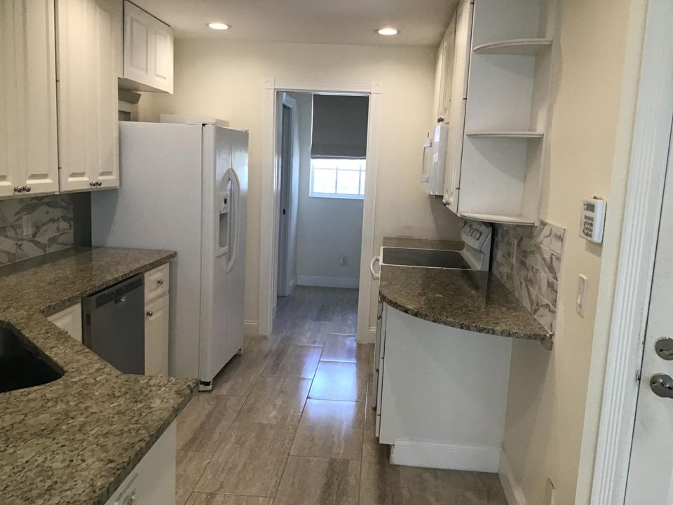 Active With Contract: $2,800 (3 beds, 2 baths, 1500 Square Feet)
