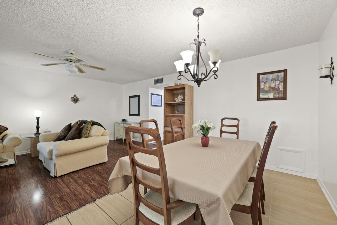 For Sale: $175,000 (1 beds, 2 baths, 1068 Square Feet)